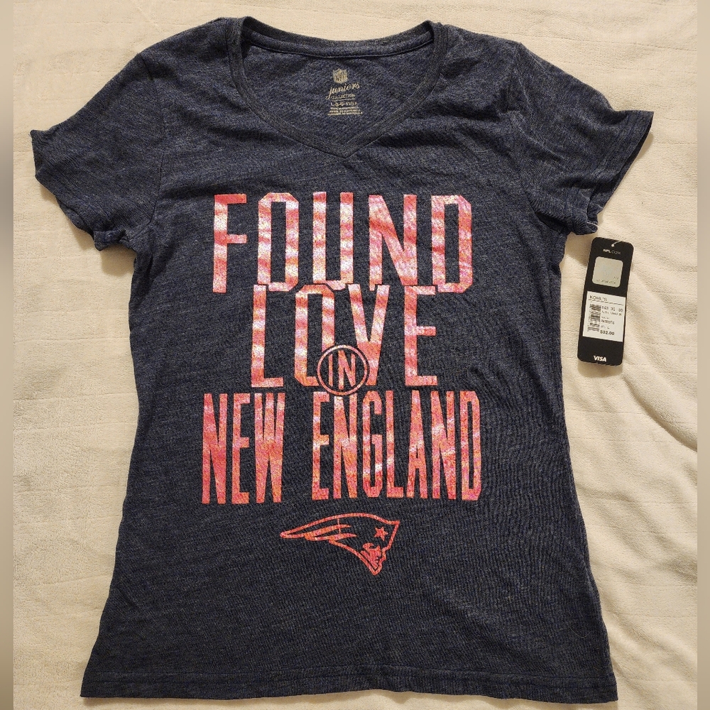 Juniors Patriots t-shirt NWT